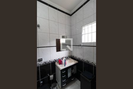 Casa à venda com 90m², 2 quartos e 2 vagas Casa à venda com 90m², 2 quartos e 2 vagasBanheiro da Suíte