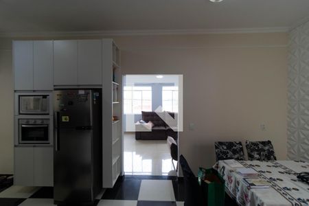 Casa à venda com 90m², 2 quartos e 2 vagas Casa à venda com 90m², 2 quartos e 2 vagasCozinha