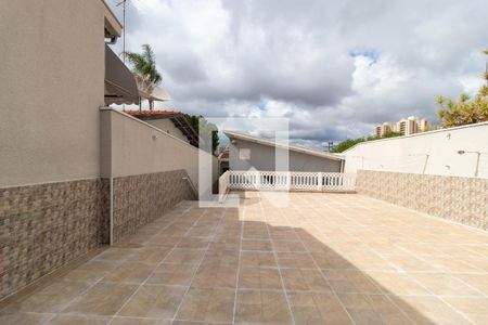 Casa à venda com 90m², 2 quartos e 2 vagas Casa à venda com 90m², 2 quartos e 2 vagasQuintal