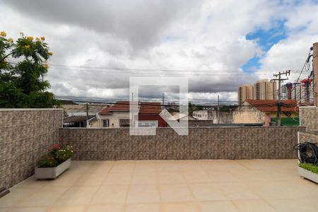 Casa à venda com 90m², 2 quartos e 2 vagas Casa à venda com 90m², 2 quartos e 2 vagasVaranda