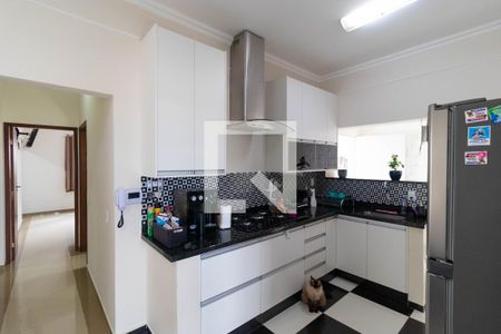 Casa à venda com 90m², 2 quartos e 2 vagas Casa à venda com 90m², 2 quartos e 2 vagasCozinha