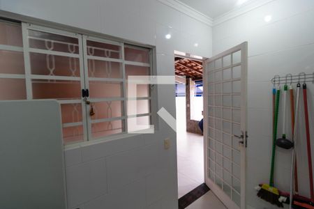 Casa à venda com 90m², 2 quartos e 2 vagas Casa à venda com 90m², 2 quartos e 2 vagasQuarto de Despejo