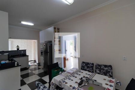Casa à venda com 90m², 2 quartos e 2 vagas Casa à venda com 90m², 2 quartos e 2 vagasSala de Jantar