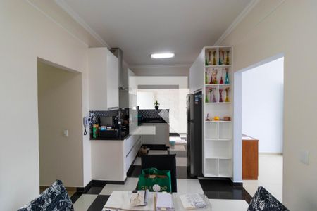 Casa à venda com 90m², 2 quartos e 2 vagas Casa à venda com 90m², 2 quartos e 2 vagasCozinha