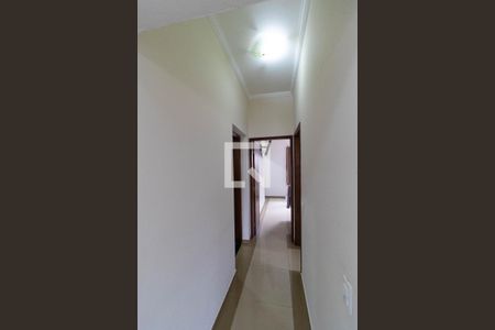 Casa à venda com 90m², 2 quartos e 2 vagas Casa à venda com 90m², 2 quartos e 2 vagasCorredor