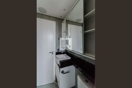 Apartamento à venda com 50m², 2 quartos e 2 vagas Apartamento à venda com 50m², 2 quartos e 2 vagasBanheiro da Suíte