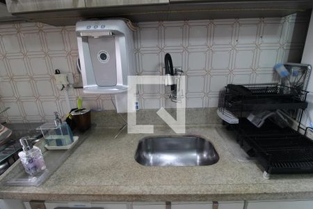 Apartamento à venda com 70m², 2 quartos e 2 vagasPia da cozinha