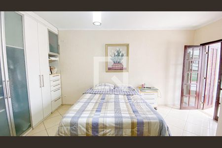 Casa à venda com 140m², 3 quartos e 3 vagasSuite