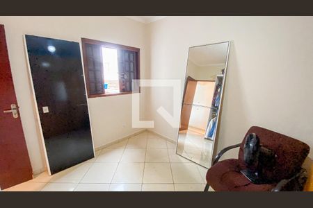 Casa à venda com 140m², 3 quartos e 3 vagasQuarto 2