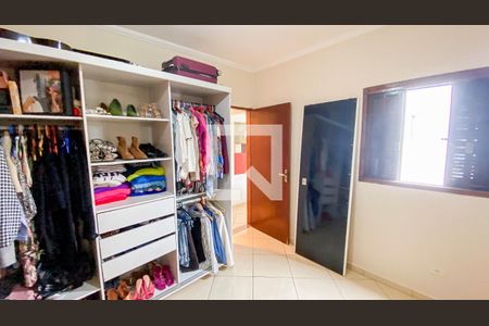 Casa à venda com 140m², 3 quartos e 3 vagasQuarto 2