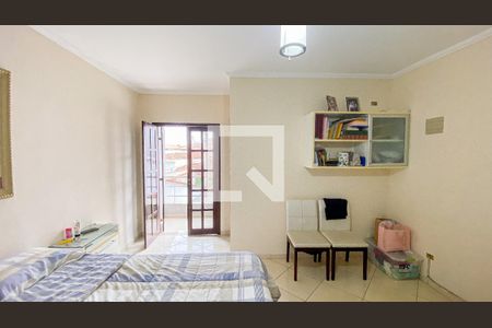 Casa à venda com 140m², 3 quartos e 3 vagasSuite