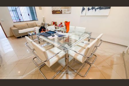 Casa à venda com 140m², 3 quartos e 3 vagasSala - Sala de Jantar