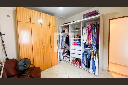 Casa à venda com 140m², 3 quartos e 3 vagasQuarto 2