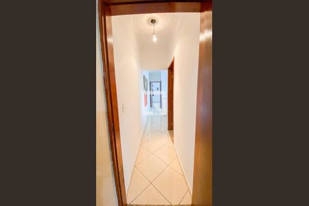 Casa à venda com 140m², 3 quartos e 3 vagasCorredor