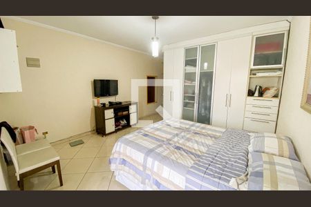 Casa à venda com 140m², 3 quartos e 3 vagasSuite