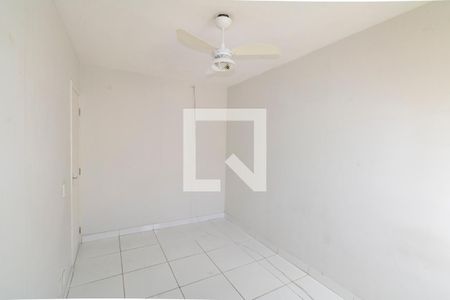 Quarto 1 de apartamento para alugar com 2 quartos, 58m² em Inhoaíba, Rio de Janeiro