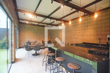 Apartamento para alugar com 55m², 2 quartos e 1 vaga Apartamento para alugar com 55m², 2 quartos e 1 vagaÁrea comum - Salão de festas