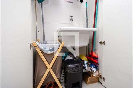 Apartamento à venda com 71m², 2 quartos e 1 vaga Apartamento à venda com 71m², 2 quartos e 1 vagaÁrea de Serviço