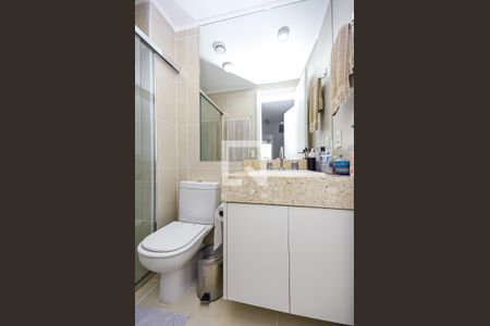 Apartamento à venda com 71m², 2 quartos e 1 vaga Apartamento à venda com 71m², 2 quartos e 1 vagaBanheiro da Suíte