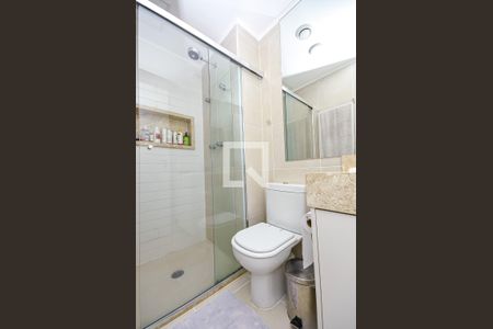 Apartamento à venda com 71m², 2 quartos e 1 vaga Apartamento à venda com 71m², 2 quartos e 1 vagaBanheiro da Suíte