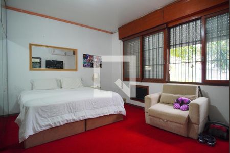 Casa à venda com 240m², 3 quartos e 2 vagasSuíte 2