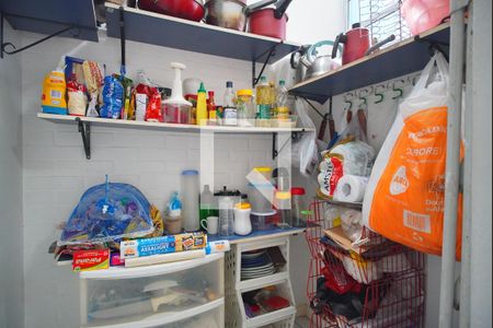 Casa à venda com 240m², 3 quartos e 2 vagasDespensa