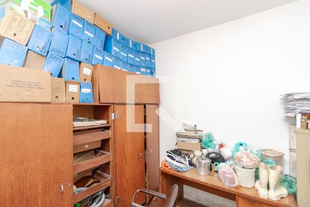 Casa à venda com 200m², 3 quartos e 2 vagas Casa à venda com 200m², 3 quartos e 2 vagasQuarto de Serviço