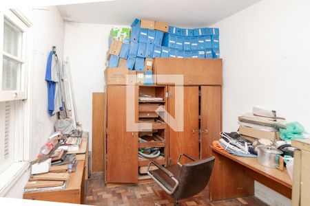 Casa à venda com 200m², 3 quartos e 2 vagas Casa à venda com 200m², 3 quartos e 2 vagasQuarto de Serviço