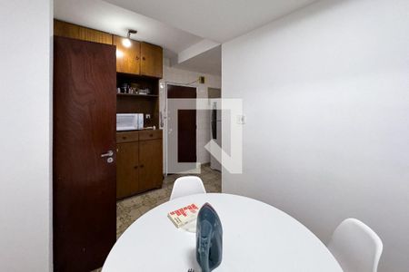 Apartamento à venda com 83m², 2 quartos e sem vaga Apartamento à venda com 83m², 2 quartos e sem vagaCopa