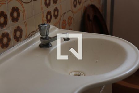 Casa à venda com 220m², 4 quartos e 2 vagasBanheiro