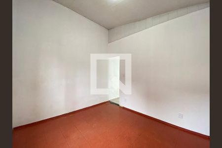 Quarto de casa para alugar com 1 quarto, 80m² em Parque Vitória, São Paulo