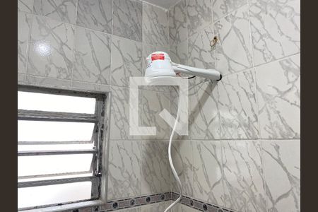 Banheiro de casa para alugar com 1 quarto, 80m² em Parque Vitória, São Paulo
