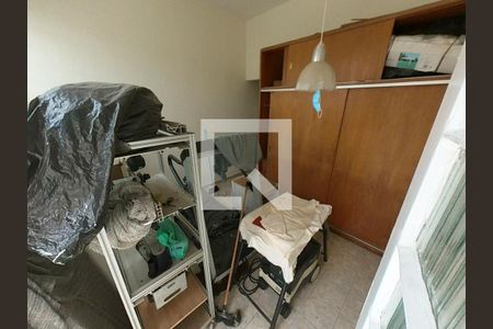 Casa à venda com 180m², 5 quartos e 2 vagas Casa à venda com 180m², 5 quartos e 2 vagasEscritório