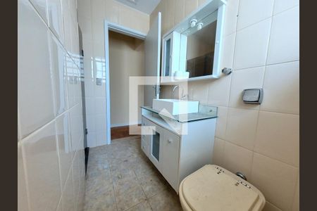 Casa à venda com 180m², 5 quartos e 2 vagas Casa à venda com 180m², 5 quartos e 2 vagasBanheiro Superior