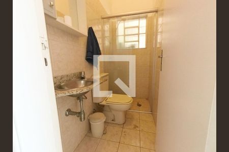 Casa à venda com 180m², 5 quartos e 2 vagas Casa à venda com 180m², 5 quartos e 2 vagasBanheiro Inferior