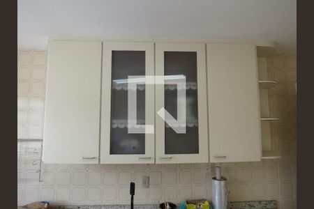 Casa à venda com 180m², 5 quartos e 2 vagasCozinha - Armário