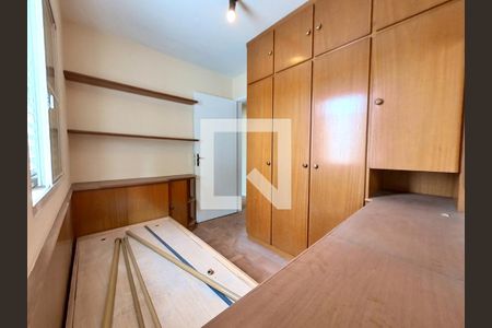 Casa à venda com 180m², 5 quartos e 2 vagas Casa à venda com 180m², 5 quartos e 2 vagasQuarto 2