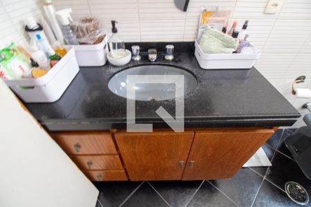 Apartamento à venda com 190m², 3 quartos e 3 vagas Apartamento à venda com 190m², 3 quartos e 3 vagasBanheiro da Suíte 2