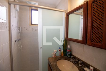 Apartamento à venda com 190m², 3 quartos e 3 vagas Apartamento à venda com 190m², 3 quartos e 3 vagasBanheiro da Suíte 1