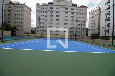 Apartamento à venda com 190m², 3 quartos e 3 vagas Apartamento à venda com 190m², 3 quartos e 3 vagasÁrea comum - Quadra Tennis