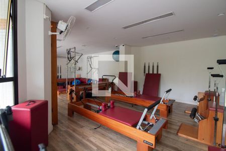 Apartamento à venda com 190m², 3 quartos e 3 vagas Apartamento à venda com 190m², 3 quartos e 3 vagasÁrea comum - Academia Pilates
