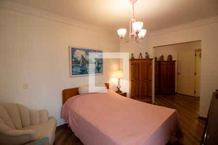 Apartamento à venda com 190m², 3 quartos e 3 vagas Apartamento à venda com 190m², 3 quartos e 3 vagasSuíte 3