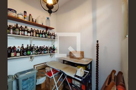 Apartamento à venda com 98m², 3 quartos e 2 vagas Apartamento à venda com 98m², 3 quartos e 2 vagasQuarto de Serviço