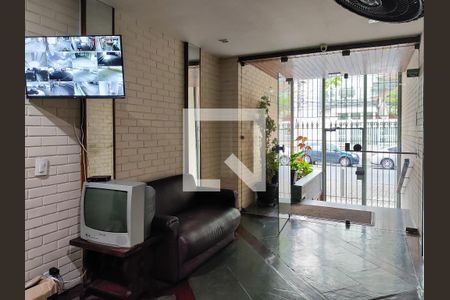 Apartamento à venda com 98m², 3 quartos e 2 vagas Apartamento à venda com 98m², 3 quartos e 2 vagasFachada e portaria