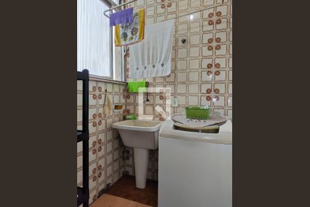 Apartamento à venda com 98m², 3 quartos e 2 vagas Apartamento à venda com 98m², 3 quartos e 2 vagasÁrea de Serviço