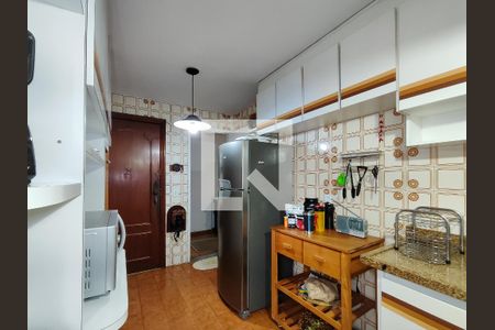 Apartamento à venda com 98m², 3 quartos e 2 vagas Apartamento à venda com 98m², 3 quartos e 2 vagasCozinha