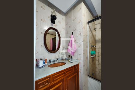 Apartamento à venda com 98m², 3 quartos e 2 vagas Apartamento à venda com 98m², 3 quartos e 2 vagasBanheiro Corredor