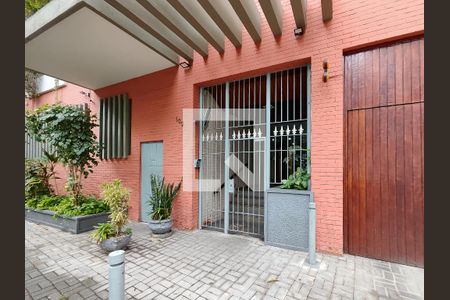 Apartamento à venda com 98m², 3 quartos e 2 vagas Apartamento à venda com 98m², 3 quartos e 2 vagasFachada e portaria