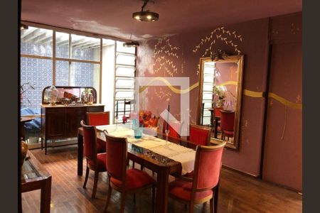 Casa à venda com 489m², 5 quartos e 8 vagas