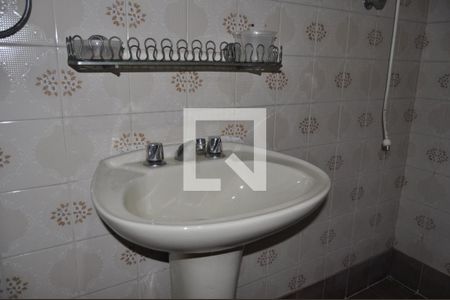 Casa à venda com 160m², 3 quartos e 1 vagaBanheiro